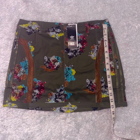 Ivy Park Ivytopia Skirt - Picture 6 of 6